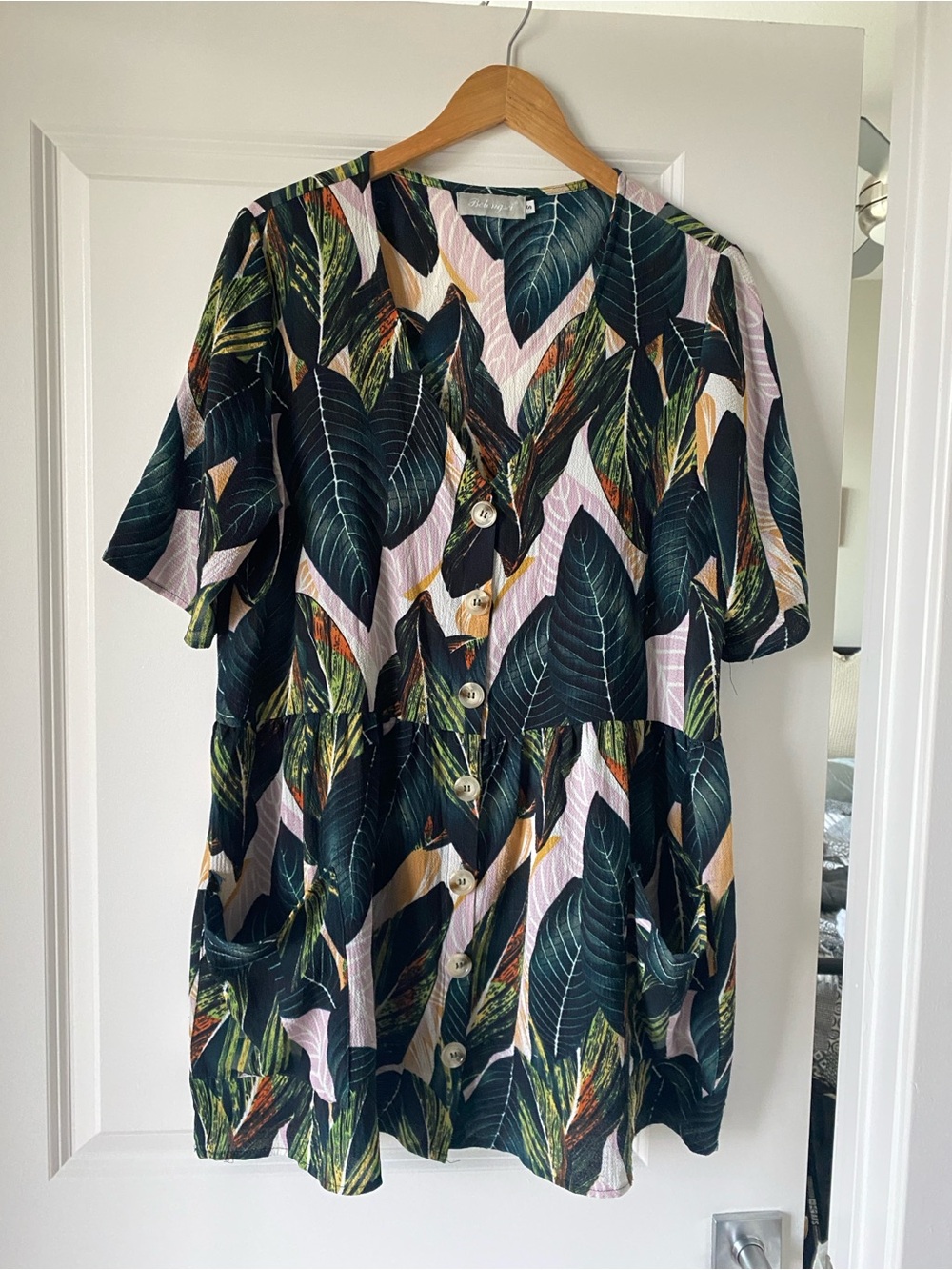 Belongski Button-Front Tropical Leaf Print Babydoll Dress - Green & Pink